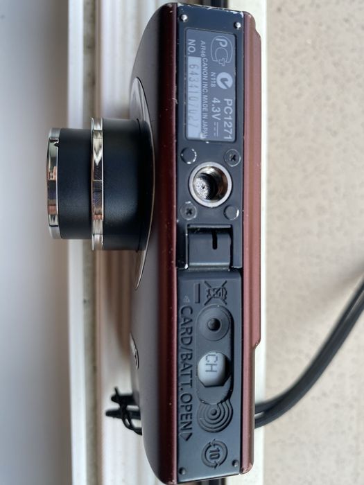 Canon Ixus 80 is compact