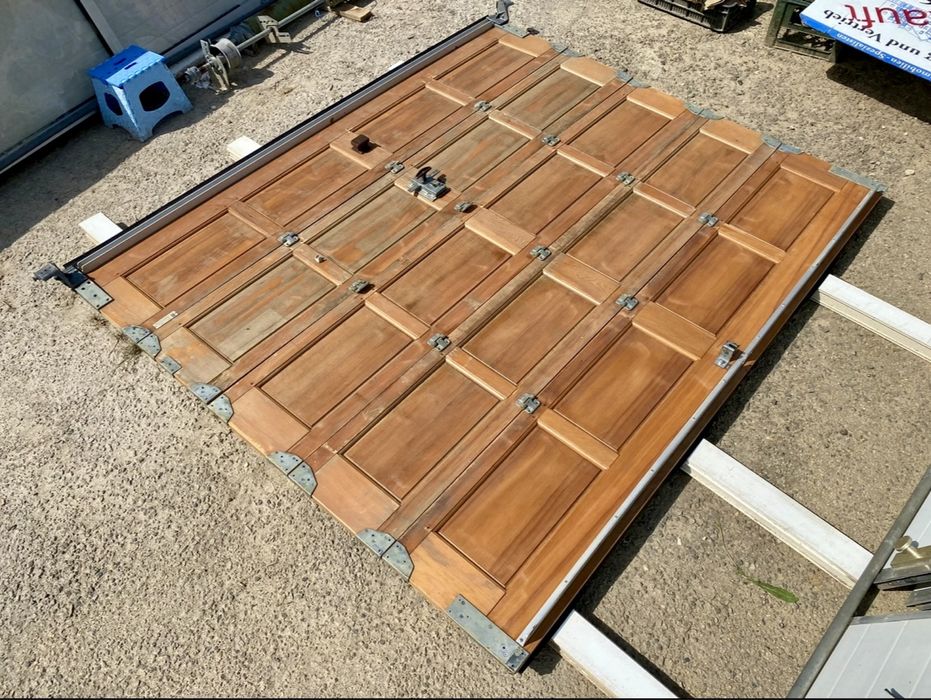 USA SECTIONALA LEMN poarta garaj rustic traditional  H 220 x L 250