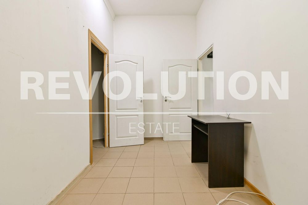 Магазин в ж.к. Младост 1