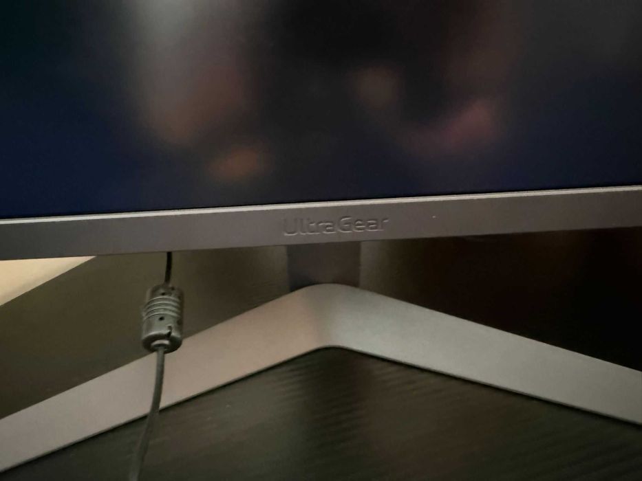 Vând monitor gaming cu garanție