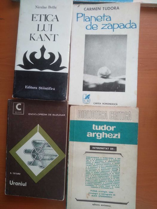 Vand alte carti convenabil