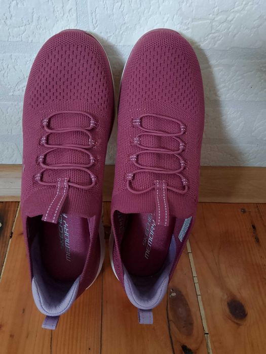 Дамски маратонки SKECHERS
