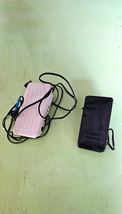 Швейная машинка с педалями