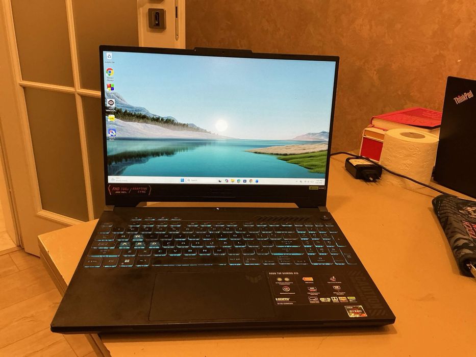 Asus Tuf A15, urme usoare de uzura