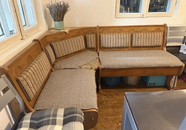 Coltar rustic din lemn de fag