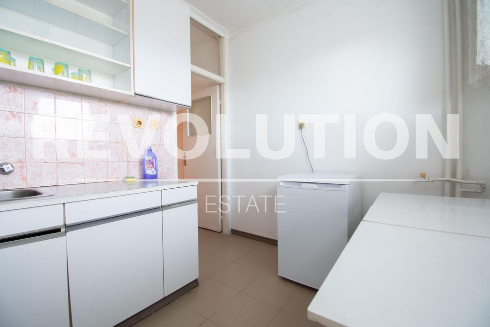 Дава се под наем Едностаен апартамент в София, Люлин 5 - 57 кв.м за 357 € - Снимка #3