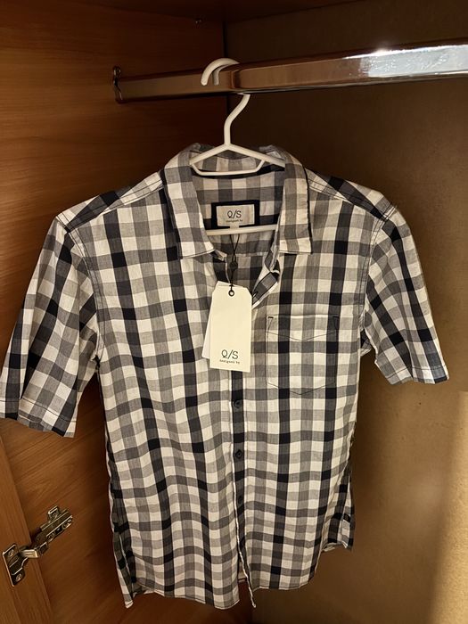 Ластични дънки и риза