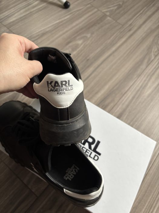 Обувки Karl Lagerfeld