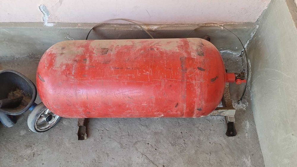 Gaz balon Метан 100лт sotiladi