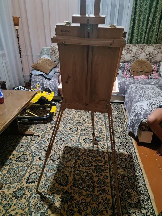 Этюдник (мальберт) на  деревянных ножках