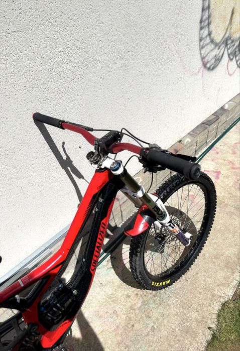 Specialized demo 8 downhill