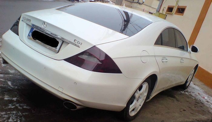 folie de faruri/stopuri de culoare fumuriu inchis