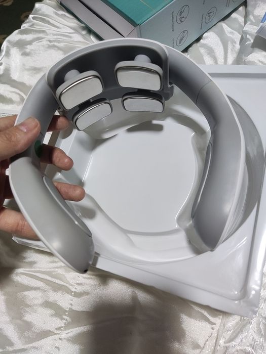 Массажёр для шеи