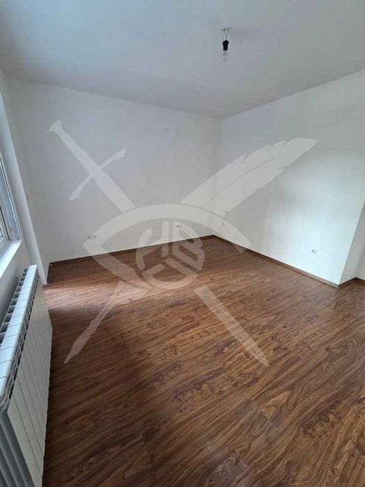 Четиристаен апартамент в кв. Манастирски ливади № 97904