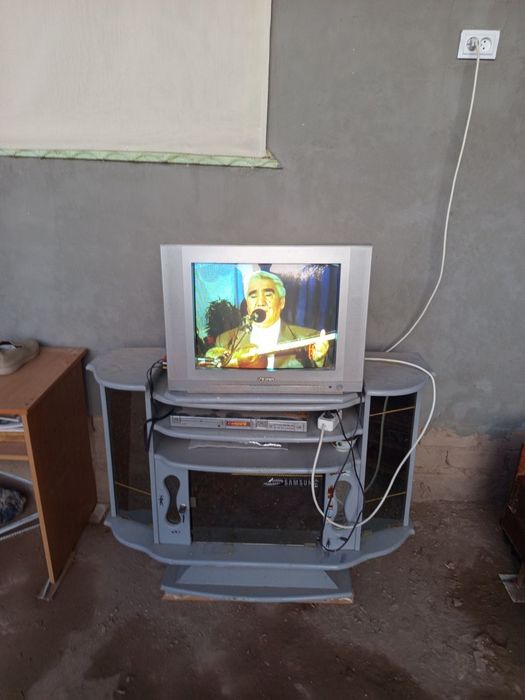 Телевизор дивиди