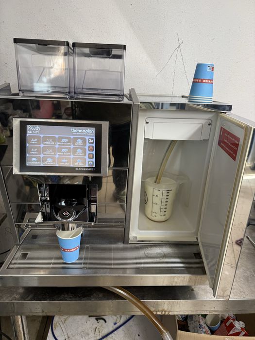 Thermoplan B&W3 aparat cafea profesional 2xrasnite + frigider lapte incorporat,touchscreen,full inox
