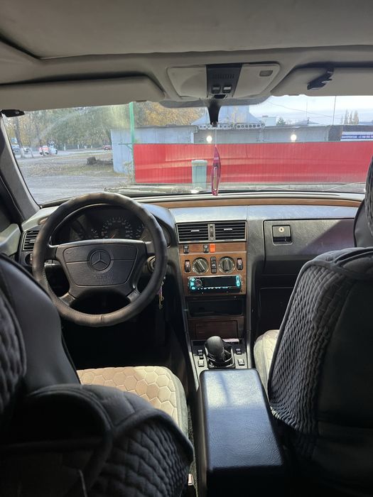 Продам Mercedes C200