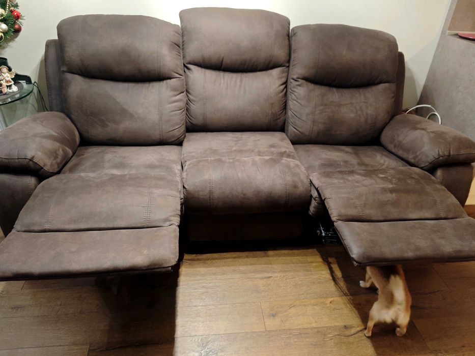 Диван с релакс механизъм