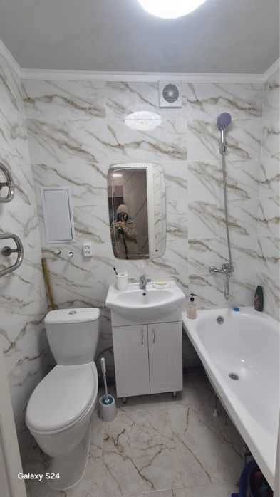 Сдам на длительный срок квартиру девушкам