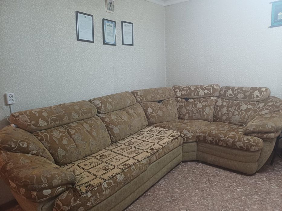Угловой диван срочно торг