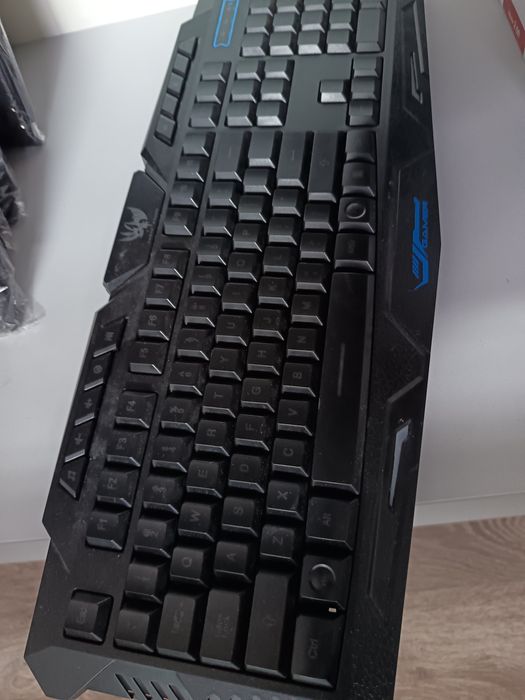 Клавиатура игровая