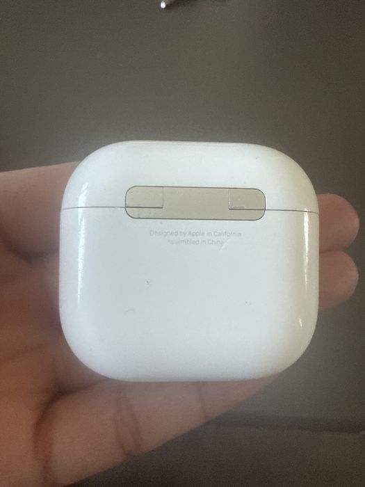 Airpods 4 серия Продам Срочно