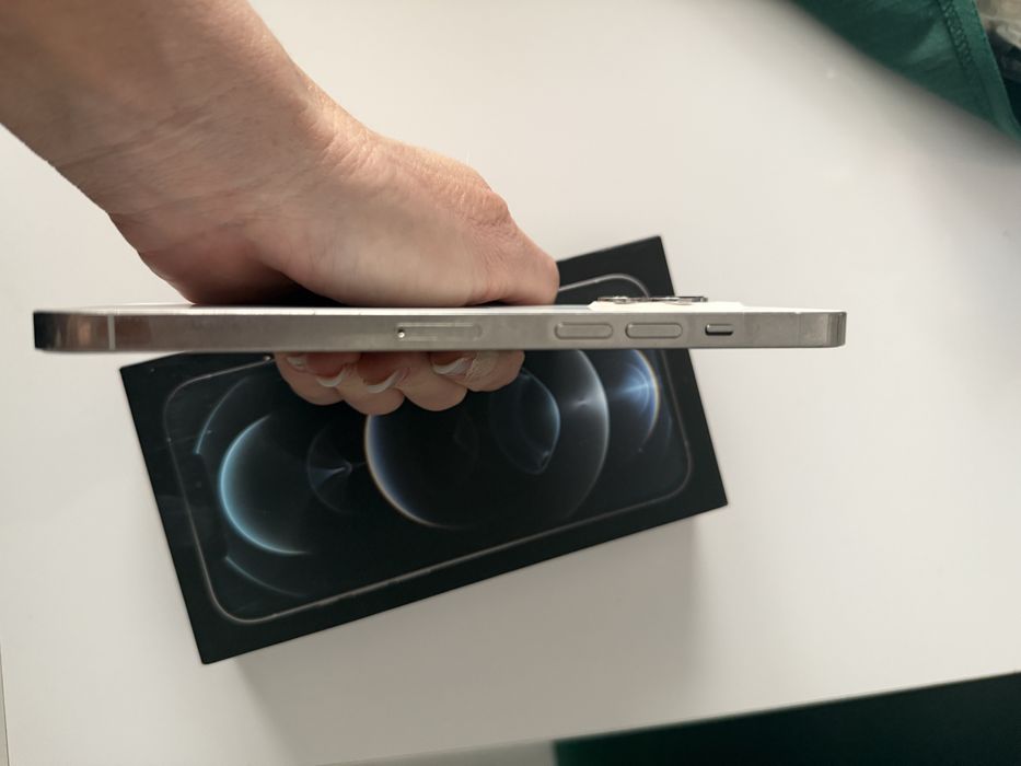 Vand iphone 12 pro max