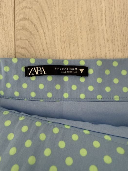 Пола Zara,размер S