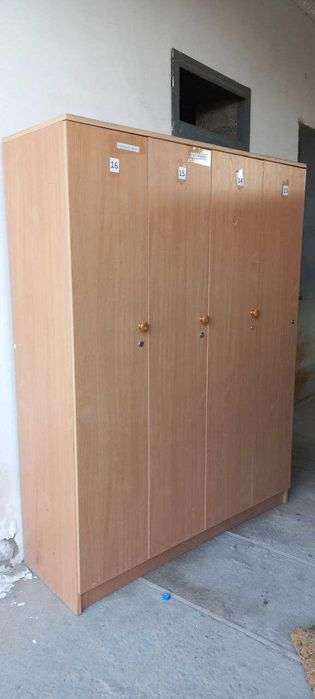 Шкаф 4 створчетый