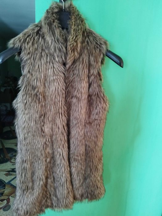 Vestă din blană artificială