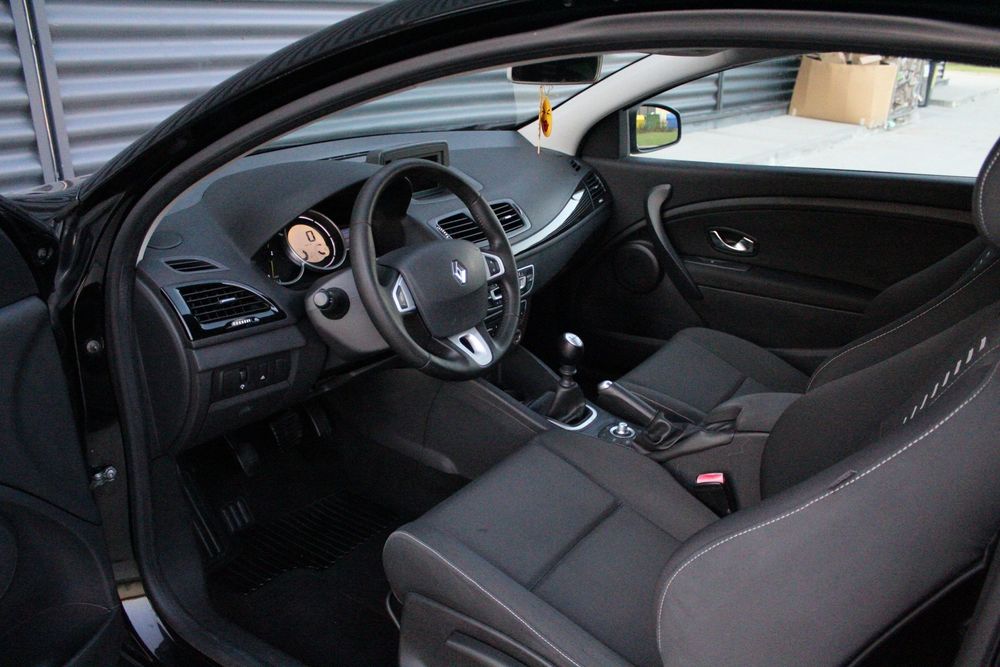 Renault Megane Coupe 2011 1.6 16V 116cp Euro 5