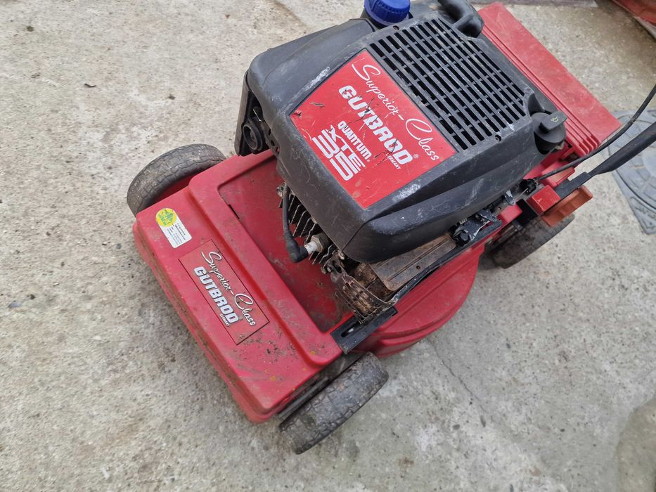 Masina de taiat iarba GUTBROAD pe benzina BRIGGS 4cp
