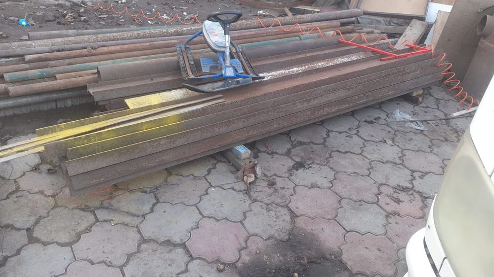 Продам двухтавровубю балку