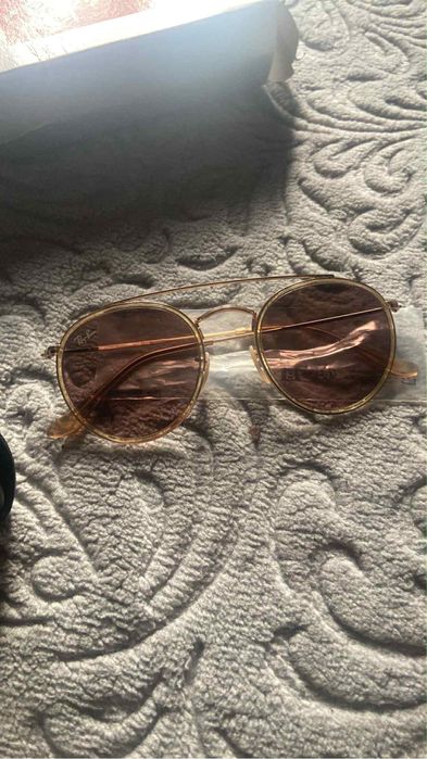 Ochelarii de soare Rayban