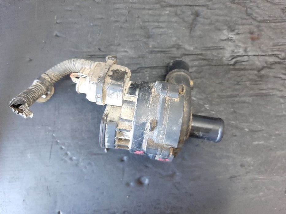 pompa apa suplimentara 2.0 dci m9r renault koleos laguna 3 nissan x-trail qashqai  0392023015