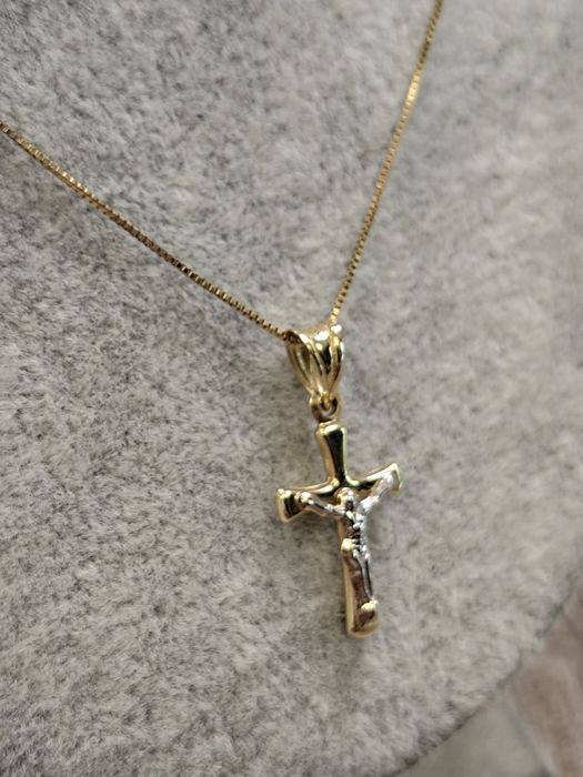 Златен Синджир с кръст 1.68гр / 14К