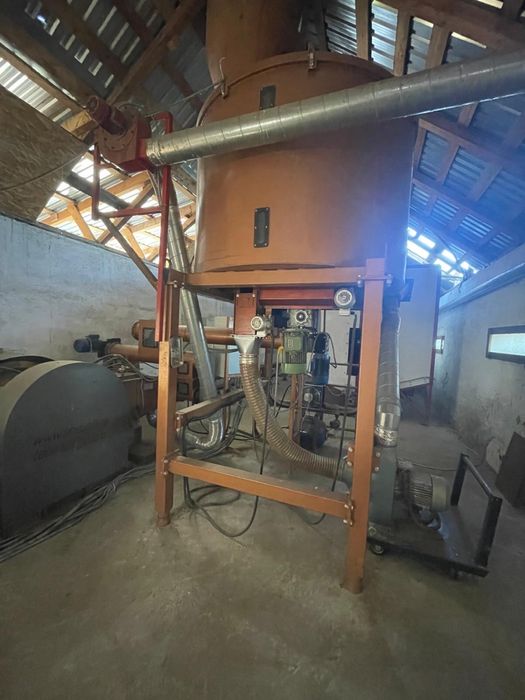 Presa industriala brichetare rumegus si resturi vegetale