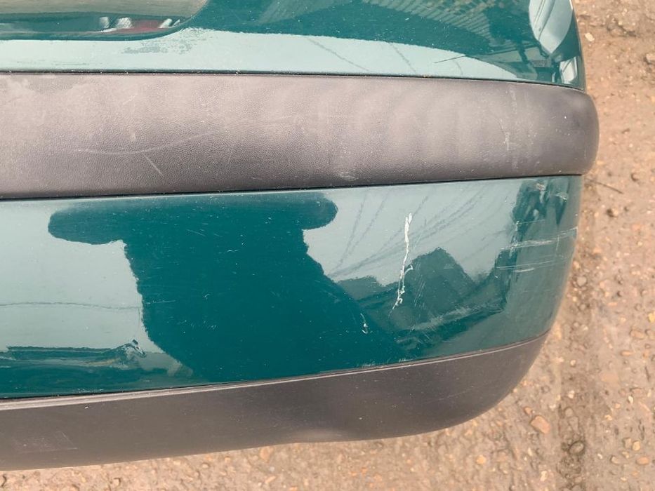 Spoiler / Bara Spate VW Passat B5.5 Berlina / Sedan 2001 - 2005 cu Mici Defecte / Imperfectiuni