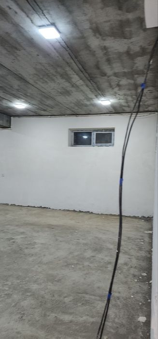 Продаётся полу подвалный помещение под любой бизнес.  Геофизика