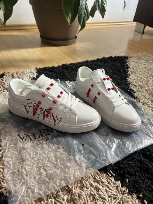 Adidasi Valentino Garavani