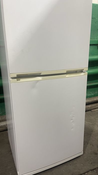 Холодильник Snaige