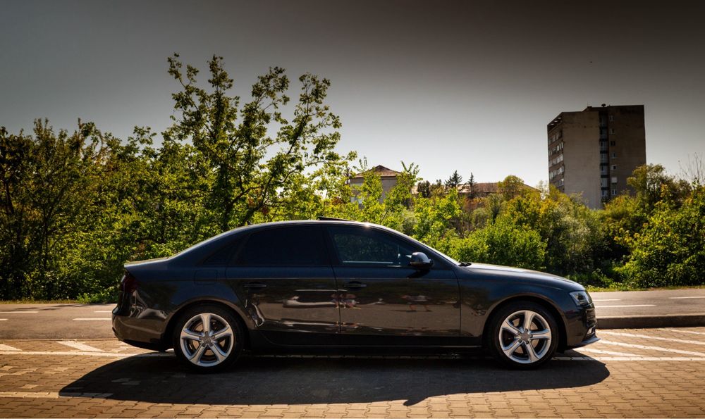 De vanzare Audi A4 - B 8 Facelift