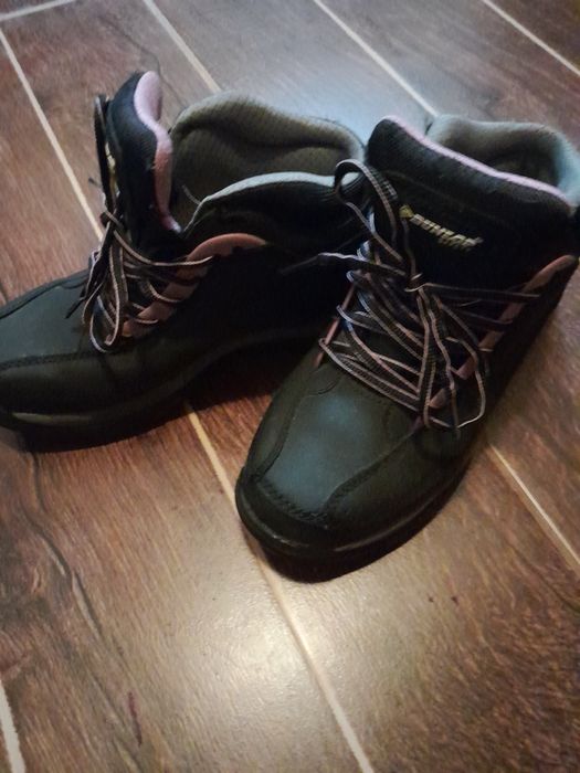 Дамски зимни,спортни обувки Dunlop