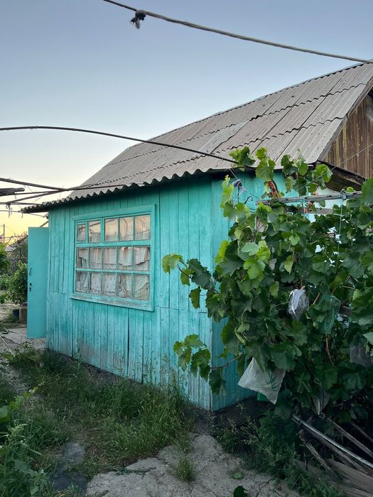 Продам дачный участок с домиком