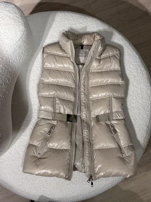 Женский жилет Moncler