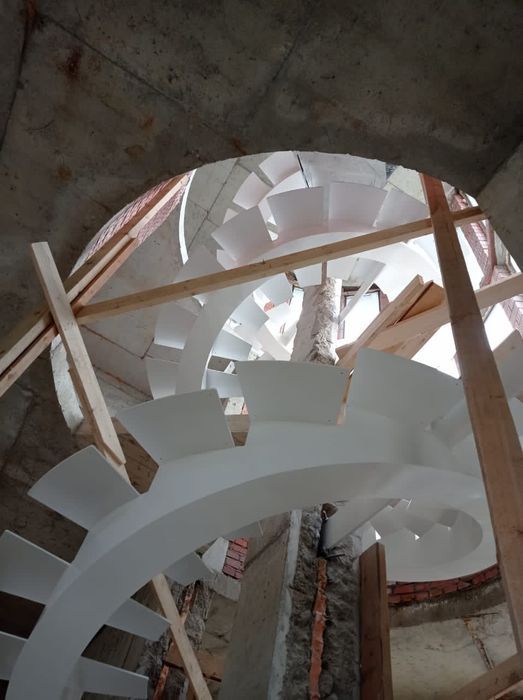 Zinachi металлические лестница Temir zina