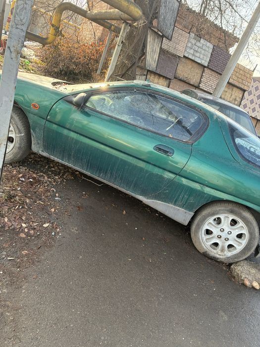 Mazda mx 3.      2.0 V6