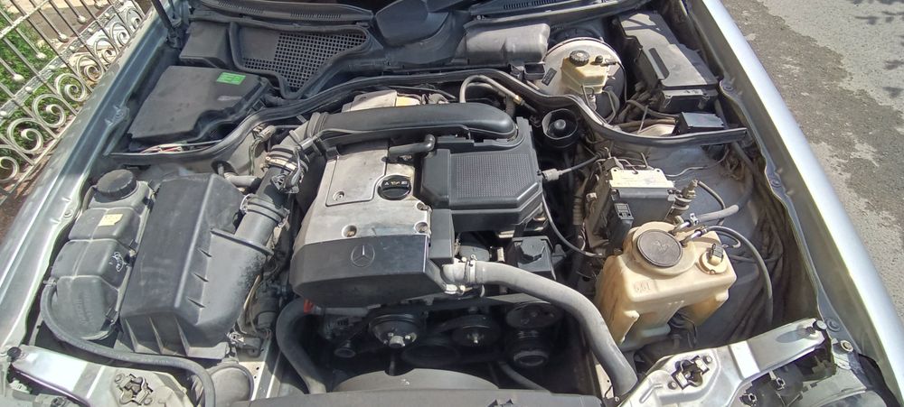Mercedes w210 e200