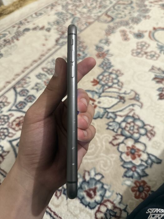 Продам айфон 11