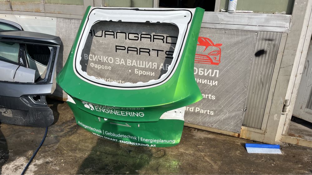 3 броя багажна врата Tesla Y 2020-